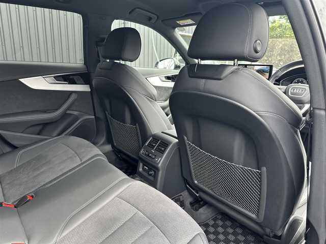 アウディ アウディ Ａ４ アバント ブラックスタイルプラス 福島県 2022(令4)年 1.6万km クワンタムグレー ワンオーナー/150台限定車/バーチャルコックピットプラス/コンフォートパッケージ/・マトリクスLEDヘッドライト/・ヘッドライトウォッシャー/・パークアシスト/・サラウンドビューカメラ/・リヤシートUSBチャージング/ブラックAudi rings&ブラックスタイリングパッケージ/・ブラックAudi rings/・ブラックスタイリングパッケージ/・ルーフレール(ブラック)/S line plusパッケージ/・運転席メモリー機能/・エクステリアミラーメモリー機能/・ランバーサポート 4ウェイ（フロント）/・アーティフィシャルレザー/カラードブレーキキャリパーレッド/アダプティブクルーズコントロール/アウディサイドアシスト/アクティブレーンアシスト/ハーフレザーシート(ブラック)/全席シートヒーター/前席パワーシート/パワーバックドア/純正メモリナビ(BT/USB)/AppleCarPlay/360°カメラ/純正19AW/ETC2.0/LEDオートライト/オートハイビーム