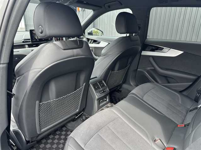 アウディ アウディ Ａ４ アバント ブラックスタイルプラス 福島県 2022(令4)年 1.6万km クワンタムグレー ワンオーナー/150台限定車/バーチャルコックピットプラス/コンフォートパッケージ/・マトリクスLEDヘッドライト/・ヘッドライトウォッシャー/・パークアシスト/・サラウンドビューカメラ/・リヤシートUSBチャージング/ブラックAudi rings&ブラックスタイリングパッケージ/・ブラックAudi rings/・ブラックスタイリングパッケージ/・ルーフレール(ブラック)/S line plusパッケージ/・運転席メモリー機能/・エクステリアミラーメモリー機能/・ランバーサポート 4ウェイ（フロント）/・アーティフィシャルレザー/カラードブレーキキャリパーレッド/アダプティブクルーズコントロール/アウディサイドアシスト/アクティブレーンアシスト/ハーフレザーシート(ブラック)/全席シートヒーター/前席パワーシート/パワーバックドア/純正メモリナビ(BT/USB)/AppleCarPlay/360°カメラ/純正19AW/ETC2.0/LEDオートライト/オートハイビーム