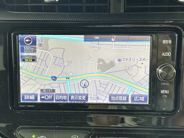 トヨタ アクア G 沖縄県 2017(平29)年 4万km グレーメタリック 禁煙車　/純正７インチナビ（ＢＴ，ＴＶ，ラジオ，ＣＤ／ＤＶＤ）　/トヨタセーフティーセンス/オートライト　/クルーズコントロール/ＥＴＣ２．０　/純正ドライブレコーダー　/革巻きステアリング　/純正フロアマット　/プッシュスタート/キセノンヘッドライト/電動格納ミラー