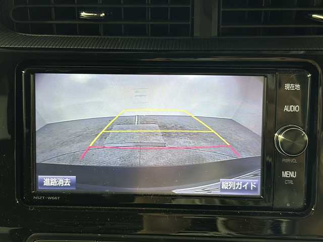 トヨタ アクア G 沖縄県 2017(平29)年 4万km グレーメタリック 禁煙車　/純正７インチナビ（ＢＴ，ＴＶ，ラジオ，ＣＤ／ＤＶＤ）　/トヨタセーフティーセンス/オートライト　/クルーズコントロール/ＥＴＣ２．０　/純正ドライブレコーダー　/革巻きステアリング　/純正フロアマット　/プッシュスタート/キセノンヘッドライト/電動格納ミラー