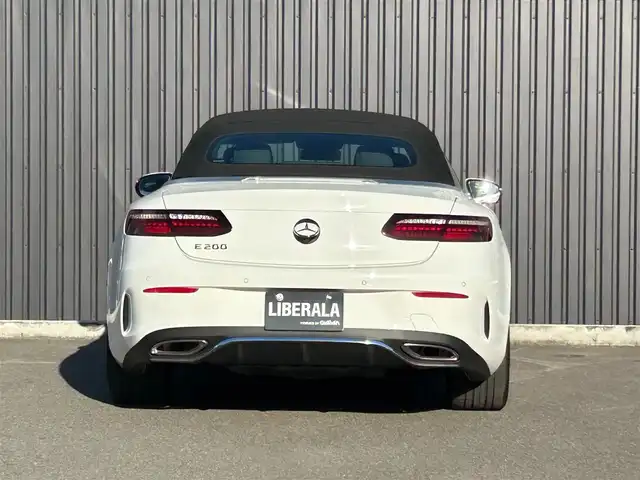 メルセデス・ベンツ Ｅ２００ カブリオレ スポーツ 福島県 2021(令3)年 1.7万km ポーラホワイト レザーパッケージ/・ナッパレザー/・ブルメスターサウンドプレミアム/・エアバランスパッケージ/ヘッドアップディスプレイ/アダプティブクルーズコントロール/ブラインドスポットモニター/レーンキープアシスト/黒革シート/メモリ付パワーシート(前席)/シートヒーター(前席)/マルチビーム/ワイヤレス充電/純正ナビ(BT/USB)/AppleCarPlay/フルセグTV/360°カメラ/純正19AW/ETC2.0/取扱説明書/保証書/スペアキー