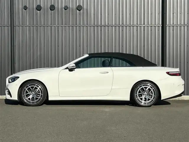 メルセデス・ベンツ Ｅ２００ カブリオレ スポーツ 福島県 2021(令3)年 1.7万km ポーラホワイト レザーパッケージ/・ナッパレザー/・ブルメスターサウンドプレミアム/・エアバランスパッケージ/ヘッドアップディスプレイ/アダプティブクルーズコントロール/ブラインドスポットモニター/レーンキープアシスト/黒革シート/メモリ付パワーシート(前席)/シートヒーター(前席)/マルチビーム/ワイヤレス充電/純正ナビ(BT/USB)/AppleCarPlay/フルセグTV/360°カメラ/純正19AW/ETC2.0/取扱説明書/保証書/スペアキー