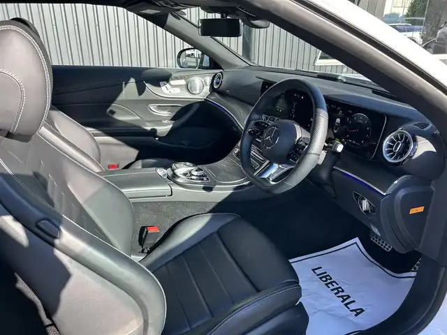 メルセデス・ベンツ Ｅ２００ カブリオレ スポーツ 福島県 2021(令3)年 1.7万km ポーラホワイト レザーパッケージ/・ナッパレザー/・ブルメスターサウンドプレミアム/・エアバランスパッケージ/ヘッドアップディスプレイ/アダプティブクルーズコントロール/ブラインドスポットモニター/レーンキープアシスト/黒革シート/メモリ付パワーシート(前席)/シートヒーター(前席)/マルチビーム/ワイヤレス充電/純正ナビ(BT/USB)/AppleCarPlay/フルセグTV/360°カメラ/純正19AW/ETC2.0/取扱説明書/保証書/スペアキー