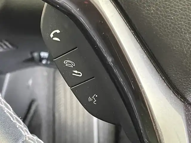 ホンダ ヴェゼル ハイブリッド RS ホンダセンシング 群馬県 2018(平30)年 3万km プラチナホワイトパール 純正ナビ　バックカメラ　衝突軽減　アダプティブクルーズコントロール　レーンアシスト　シートヒーター　横滑り防止　アイドリングストップ　ETC　オートライト　スマートキー　プッシュスタート　禁煙車