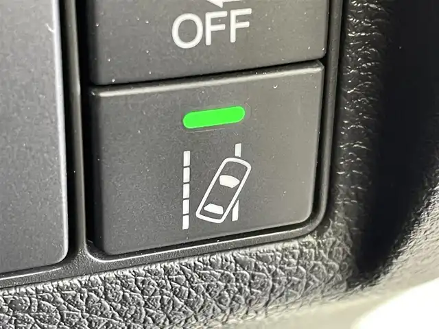 ホンダ ヴェゼル ハイブリッド RS ホンダセンシング 群馬県 2018(平30)年 3万km プラチナホワイトパール 純正ナビ　バックカメラ　衝突軽減　アダプティブクルーズコントロール　レーンアシスト　シートヒーター　横滑り防止　アイドリングストップ　ETC　オートライト　スマートキー　プッシュスタート　禁煙車