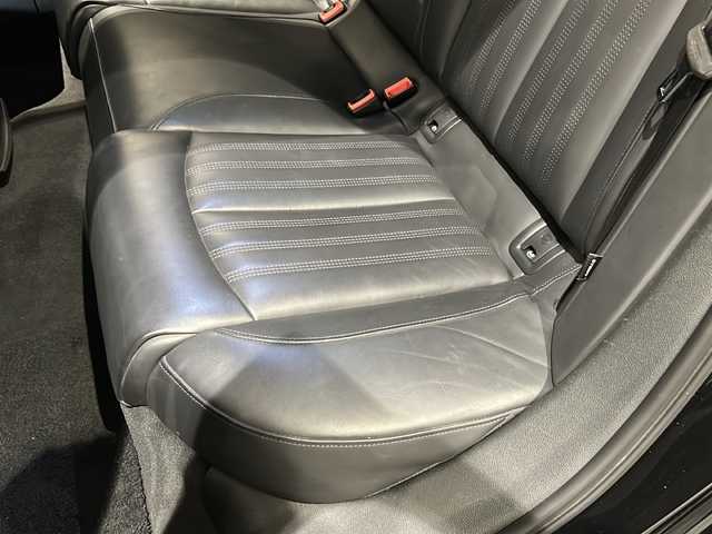 アウディ Ａ６ アバント 2.0 TFSI クワトロS Line 新潟県 2017(平29)年 4万km ミトスブラックメタリック オプション/Sラインパッケージ/・S line スポーツサスペンション/・アルミホイール 5ツインスポークデザイン/・スポーツシート（フロント）/・ヘッドライニング ブラック/・ステアリングホイール 3スポークレザー/・バルコナレザー S lineロゴ/マトリクスLEDヘッドライト/リアコンフォート＋パッケージ/・4ゾーンデラックスオートマチック/・フロアマット（フロント/リヤ）/・ラゲッジキット/・電動チルト/テレスコピックステアリングコラム/・シートヒーター（フロント/リヤ）/アシスタンスパッケージ/・アウディサイドアシスト/・アウディアクティブレーンアシスト/・アダプティブクルーズコントロール/標準装備/・BOSE サラウンドサウンドシステム/・MMIナビゲーション/・USB入力/・Bluetooth/・TVチューナー/・リヤビューカメラ/・パーキングセンサー/ドライブレコーダー