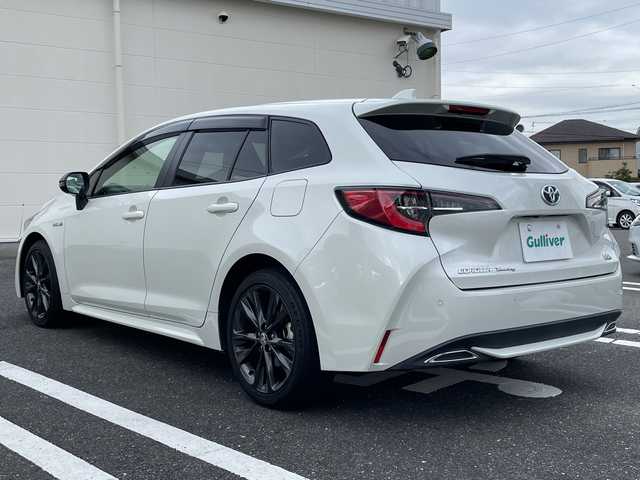 トヨタ カローラツーリング ハイブリッド ダブルバイビー 三重県 2020(令2)年 4.3万km ホワイトパールクリスタルシャイン 登録時42719km/純正７インチＴ－ｃｏｎｎｅｃｔナビ/・Bluetooth・Miracast・AM/FM・USB/トヨタセーフティセンスシステム/・プリクラッシュセーフティシステム/・レーントレーシングアシスト/・ロードサインアシスト/・AUTOライト/・オートマチックハイビーム/・前後コーナーセンサー/・レーダークルーズコントロール/バックカメラ/ＡＣ１００Ｖ電源/ＳＯＳスイッチ/ハーフレザーシート/ビルドインETC/電動パーキングブレーキ/ブレーキホールド/純正フロアマット/ドアバイザー/LEDヘッドライト