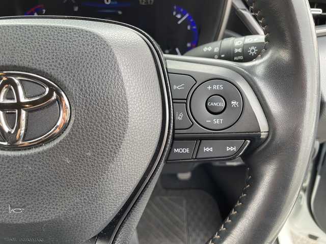 トヨタ カローラツーリング ハイブリッド ダブルバイビー 三重県 2020(令2)年 4.3万km ホワイトパールクリスタルシャイン 登録時42719km/純正７インチＴ－ｃｏｎｎｅｃｔナビ/・Bluetooth・Miracast・AM/FM・USB/トヨタセーフティセンスシステム/・プリクラッシュセーフティシステム/・レーントレーシングアシスト/・ロードサインアシスト/・AUTOライト/・オートマチックハイビーム/・前後コーナーセンサー/・レーダークルーズコントロール/バックカメラ/ＡＣ１００Ｖ電源/ＳＯＳスイッチ/ハーフレザーシート/ビルドインETC/電動パーキングブレーキ/ブレーキホールド/純正フロアマット/ドアバイザー/LEDヘッドライト