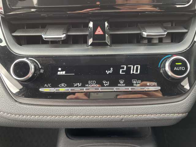 トヨタ カローラツーリング ハイブリッド ダブルバイビー 三重県 2020(令2)年 4.3万km ホワイトパールクリスタルシャイン 登録時42719km/純正７インチＴ－ｃｏｎｎｅｃｔナビ/・Bluetooth・Miracast・AM/FM・USB/トヨタセーフティセンスシステム/・プリクラッシュセーフティシステム/・レーントレーシングアシスト/・ロードサインアシスト/・AUTOライト/・オートマチックハイビーム/・前後コーナーセンサー/・レーダークルーズコントロール/バックカメラ/ＡＣ１００Ｖ電源/ＳＯＳスイッチ/ハーフレザーシート/ビルドインETC/電動パーキングブレーキ/ブレーキホールド/純正フロアマット/ドアバイザー/LEDヘッドライト