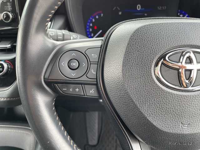 トヨタ カローラツーリング ハイブリッド ダブルバイビー 三重県 2020(令2)年 4.3万km ホワイトパールクリスタルシャイン 登録時42719km/純正７インチＴ－ｃｏｎｎｅｃｔナビ/・Bluetooth・Miracast・AM/FM・USB/トヨタセーフティセンスシステム/・プリクラッシュセーフティシステム/・レーントレーシングアシスト/・ロードサインアシスト/・AUTOライト/・オートマチックハイビーム/・前後コーナーセンサー/・レーダークルーズコントロール/バックカメラ/ＡＣ１００Ｖ電源/ＳＯＳスイッチ/ハーフレザーシート/ビルドインETC/電動パーキングブレーキ/ブレーキホールド/純正フロアマット/ドアバイザー/LEDヘッドライト