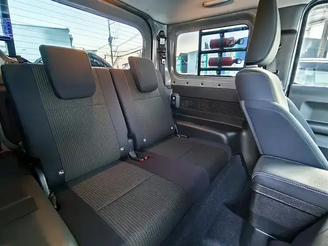 スズキ ジムニー シエラ JC 熊本県 2021(令3)年 1.5万km ミディアムグレー ワンオーナー/1インチリフトアップ車/ルーフキャリア/サイドステップバー/リアラダー/サイドラック（ロトパックス）/社外8インチナビ（CN-RZ865）/【フルセグTV/Bluetooth再生/CD/DVD】/車線逸脱警報システム/デュアルセンサーブレーキサポート/シートヒーター/LEDオートライト/フォグライト/ビルトインETC/純正15インチAW/純正フロアマット/ドアバイザー/保証書/取扱説明書