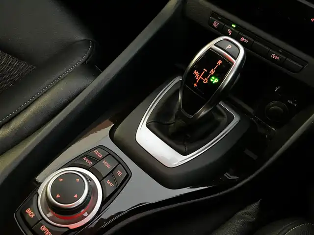 ＢＭＷ Ｘ１ xDrive 20i Xライン 山口県 2013(平25)年 4.6万km グレイシャーシルバー 純正ナビ＆バックカメラ/純正フォグ(前後)/純正18インチアルミ/純正ルーフレール/ウィンカーミラー/フロアマット/スマートキー/エンジンプッシュスタート/オートライト