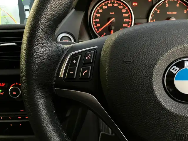 ＢＭＷ Ｘ１ xDrive 20i Xライン 山口県 2013(平25)年 4.6万km グレイシャーシルバー 純正ナビ＆バックカメラ/純正フォグ(前後)/純正18インチアルミ/純正ルーフレール/ウィンカーミラー/フロアマット/スマートキー/エンジンプッシュスタート/オートライト