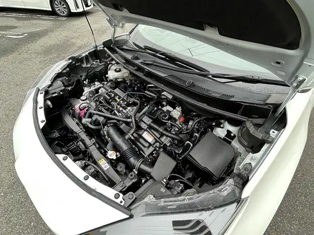 トヨタ ヤリスクロス ハイブリッド Z 山形県 2021(令3)年 2.4万km ホワイトパールクリスタルシャイン 禁煙車/純正ディスプレイオーディオ/（BT/FM/AM/USB)/トヨタセーフティーセンス/レーンキープアシスト/ハーフレザーシート/前席シートヒーター/運転席パワーシート/純正アルミホイール/追従クルーズコントロール/前後ドライブレコーダー/ETC/バックカメラ/LEDオートライト/スマートキー/スペアキー×1