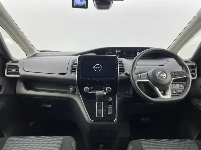 日産 セレナ ハイウェイスター V 群馬県 2020(令2)年 1.9万km アズライトブルー 純正10インチナビ/・AM/FM/Bluetooth/フルセグTV/CD/DVD/USB/プロパイロット/インテリジェントBSI/BSW/インテリジェントクルーズコントロール/社外フリップダウンモニター/ハンズフリー機能付両側パワースライドドア/ビルトインETC/社外前方ドライブレコーダー/LEDヘッドライト/アダプティブLEDヘッドライトシステム/電動パーキングブレーキ/オートブレーキホールド/プッシュスタート/スマートキー/スペアキー有