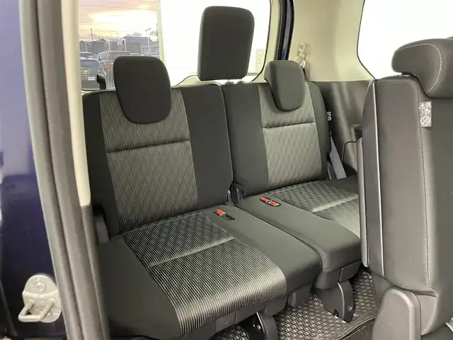 日産 セレナ ハイウェイスター V 群馬県 2020(令2)年 1.9万km アズライトブルー 純正10インチナビ/・AM/FM/Bluetooth/フルセグTV/CD/DVD/USB/プロパイロット/インテリジェントBSI/BSW/インテリジェントクルーズコントロール/社外フリップダウンモニター/ハンズフリー機能付両側パワースライドドア/ビルトインETC/社外前方ドライブレコーダー/LEDヘッドライト/アダプティブLEDヘッドライトシステム/電動パーキングブレーキ/オートブレーキホールド/プッシュスタート/スマートキー/スペアキー有