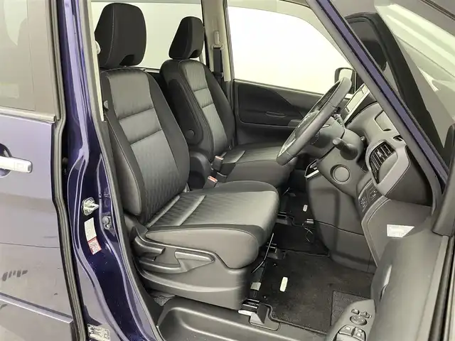 日産 セレナ ハイウェイスター V 群馬県 2020(令2)年 1.9万km アズライトブルー 純正10インチナビ/・AM/FM/Bluetooth/フルセグTV/CD/DVD/USB/プロパイロット/インテリジェントBSI/BSW/インテリジェントクルーズコントロール/社外フリップダウンモニター/ハンズフリー機能付両側パワースライドドア/ビルトインETC/社外前方ドライブレコーダー/LEDヘッドライト/アダプティブLEDヘッドライトシステム/電動パーキングブレーキ/オートブレーキホールド/プッシュスタート/スマートキー/スペアキー有