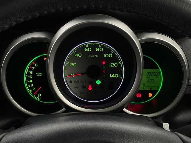 ホンダ Ｎ ＢＯＸ G ターボパッケージ 新潟県 2013(平25)年 9.3万km プレミアムホワイトパール 4WD/社外メモリナビ/フルセグ/　CD/DVD/SD/バックカメラ/両側パワースライドドア/スマートキー×２/キセノンヘッドライト/クルーズコントロール/プッシュスタート/ドライブレコーダー/ETC/SW付きスタッドレス積み込み/　（６mm）