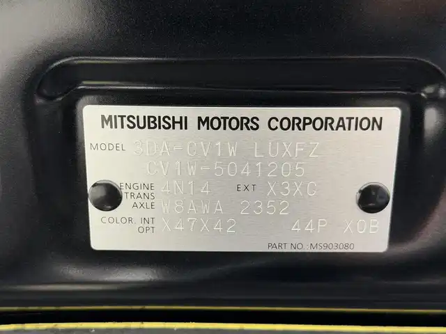 三菱 デリカＤ：５ シャモニー 大阪府 2025(令7)年 0.1千km 黒Ⅱ 登録済未使用車 ALPINE12.8incナビTV 360カメラ フリップダウンモニター パワーシート/ヒーター ステアリングヒーター 電動リアゲート レーダークルコン 衝突軽減ブレーキ レーンアシスト ブラインドSM 100V電源