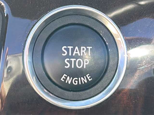 ＢＭＷ ３３５ｉ カブリオレ Mスポーツ 茨城県 2012(平24)年 4.8万km ミネラルホワイト 電動オープン良好/Mスポーツパッケージ/純正HDDナビ/(地デジTV・CD・DVD・BT・ラジオ再生)/ホワイトレザーシート/パワーシート/シートヒーター/ETC/ドライブレコーダー/オートライト/HIDヘッドライト/純正18inアルミホイール/フロアマット/スマートキー/スペアキー/取扱説明書/保証書