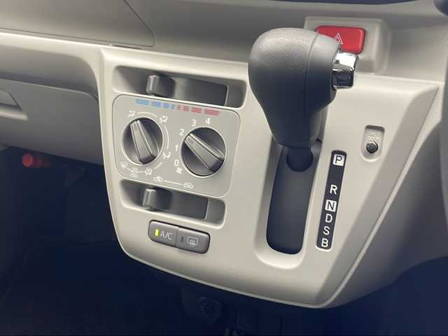 ダイハツ ミラ イース X SAⅢ 沖縄県 2020(令2)年 1.9万km スカイブルーメタリック ＫＥＮＷＯＯＤナビ(MDV-D2088T)/ＣＤ/Ｂｌｕｅｔｏｏｔｈ/ドライブレコーダー(CA-XDR72GD)/アイドリングストップ/ドアバイザー/電動格納ミラー/クリアランスソナー/ＬＥＤヘッドライト/フロアマット/盗難防止装置/ＡＢＳ/ＡＣ