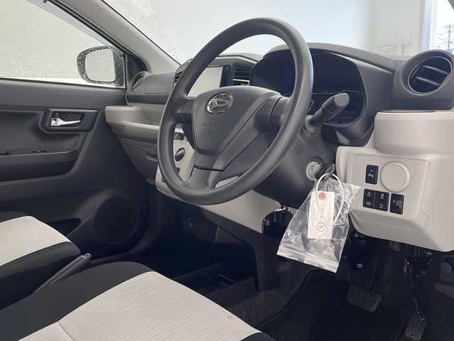 ダイハツ ミラ イース X SAⅢ 沖縄県 2020(令2)年 1.9万km スカイブルーメタリック ＫＥＮＷＯＯＤナビ(MDV-D2088T)/ＣＤ/Ｂｌｕｅｔｏｏｔｈ/ドライブレコーダー(CA-XDR72GD)/アイドリングストップ/ドアバイザー/電動格納ミラー/クリアランスソナー/ＬＥＤヘッドライト/フロアマット/盗難防止装置/ＡＢＳ/ＡＣ