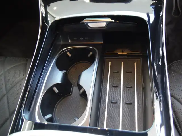 メルセデス・ベンツ Ｓ４００ｄＬ 4マチック AMGライン 東京都 2021(令3)年 2.7万km パール 保証書・取説あり/パノラミックサンルーフ/ARヘッドアップディスプレイ/3Dコックピットディスプレイ/　TV（走行中可）ナビ・BT・全方位カメラ/　ブルメスターサウンド/　ドライブレコーダー前後/ブラックナッパレザーシート/　全席パワーシート・シートヒーター/　ベンチレーション・前リラクゼーション機能/全ドアイージークローザー・パワートランク/エアバランスパッケージ/エクスクルーシブパッケージ/ベーシックパッケージ/レーダーセーフティパッケージ/アクティブアンビエントライト/スマートキー×2個