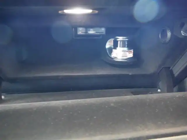 メルセデス・ベンツ Ｓ４００ｄＬ 4マチック AMGライン 東京都 2021(令3)年 2.7万km パール 保証書・取説あり/パノラミックサンルーフ/ARヘッドアップディスプレイ/3Dコックピットディスプレイ/　TV（走行中可）ナビ・BT・全方位カメラ/　ブルメスターサウンド/　ドライブレコーダー前後/ブラックナッパレザーシート/　全席パワーシート・シートヒーター/　ベンチレーション・前リラクゼーション機能/全ドアイージークローザー・パワートランク/エアバランスパッケージ/エクスクルーシブパッケージ/ベーシックパッケージ/レーダーセーフティパッケージ/アクティブアンビエントライト/スマートキー×2個