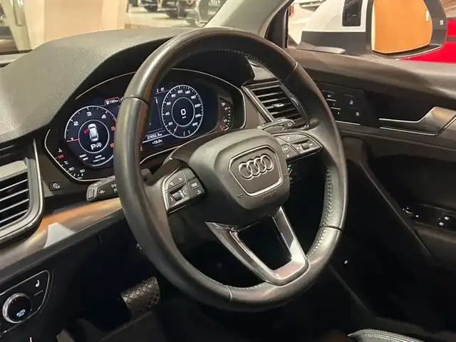 アウディ Ｑ５ 40TDIクワトロ スポーツ 道央・札幌 2020(令2)年 4.3万km グレイシアホワイトメタリック グレイシアホワイトメタリック/ラグジュアリーパッケージ/　・パーシャルレザー/　・マルチカラーアンビエントライトライティング/アシスタンスパッケージ/　・バーチャルコックピット/　・アウディサイドアシスト/　・アウディプレセンスリヤ/　・LEDリヤコンビネーションライト/マトリクスLEDヘッドライト/前後シートヒーター/デコラティブパネルアルミニウムランバス/純正メモリナビ/フルセグTV/CD/DVD/SD/USB/Bluetooth/360°カメラ/パワーテールゲート