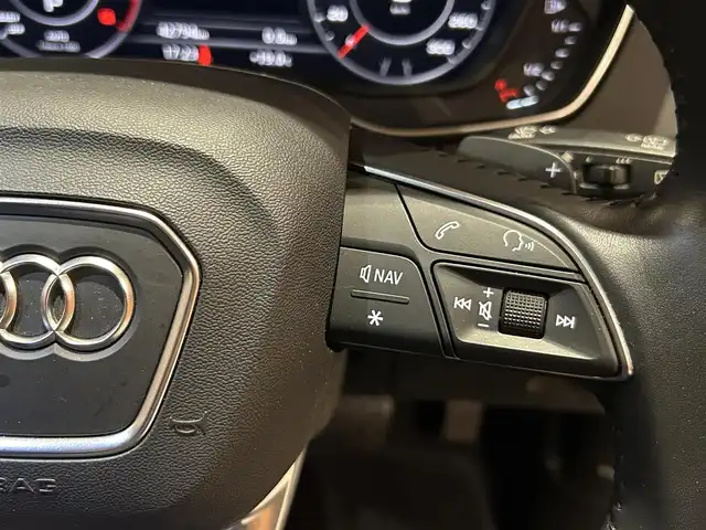 アウディ Ｑ５ 40TDIクワトロ スポーツ 道央・札幌 2020(令2)年 4.3万km グレイシアホワイトメタリック グレイシアホワイトメタリック/ラグジュアリーパッケージ/　・パーシャルレザー/　・マルチカラーアンビエントライトライティング/アシスタンスパッケージ/　・バーチャルコックピット/　・アウディサイドアシスト/　・アウディプレセンスリヤ/　・LEDリヤコンビネーションライト/マトリクスLEDヘッドライト/前後シートヒーター/デコラティブパネルアルミニウムランバス/純正メモリナビ/フルセグTV/CD/DVD/SD/USB/Bluetooth/360°カメラ/パワーテールゲート