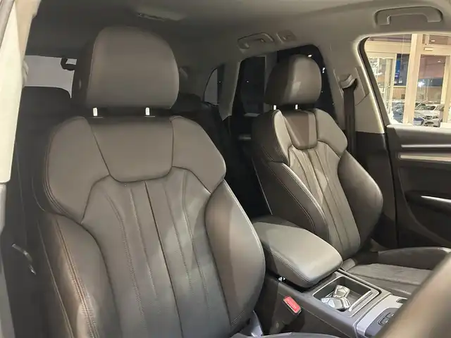 アウディ Ｑ５ 40TDIクワトロ スポーツ 道央・札幌 2020(令2)年 4.3万km グレイシアホワイトメタリック グレイシアホワイトメタリック/ラグジュアリーパッケージ/　・パーシャルレザー/　・マルチカラーアンビエントライトライティング/アシスタンスパッケージ/　・バーチャルコックピット/　・アウディサイドアシスト/　・アウディプレセンスリヤ/　・LEDリヤコンビネーションライト/マトリクスLEDヘッドライト/前後シートヒーター/デコラティブパネルアルミニウムランバス/純正メモリナビ/フルセグTV/CD/DVD/SD/USB/Bluetooth/360°カメラ/パワーテールゲート