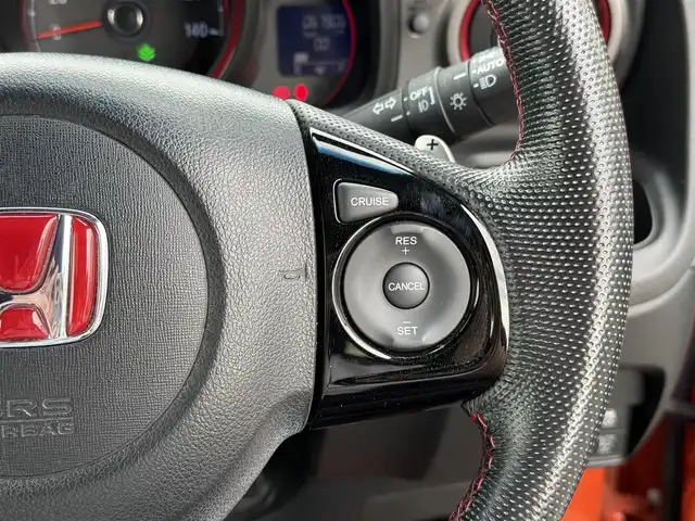 ホンダ Ｎ ＯＮＥ RS 東京都 2018(平30)年 6.8万km サンセットオレンジⅡ 純正ナビ(VXM-175VFi)/【SD/USB/BT/VTR/AUX/CD/DVD/FM/AM/TV/  /ipod】/バックカメラ/ビルトインETＣ/クルーズコントロール/純正ドライブレコーダー/ＴＯＹＯタイヤホワイトレター/CTBA/横滑り防止装置/ハーフレザーシート/パドルシフト/アルミペダル/HIDライト/フォグランプ/プッシュスタート/スマートキー/スペアキー×１