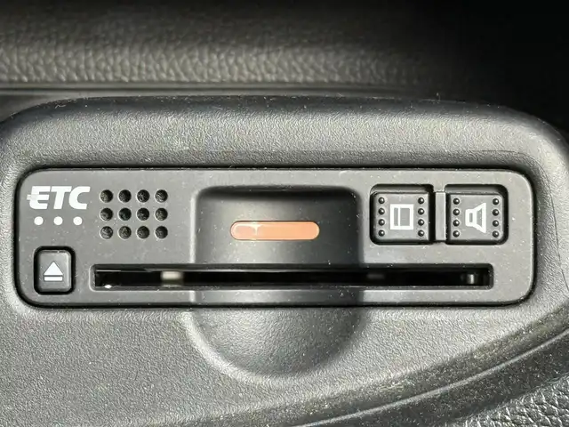 ホンダ Ｎ ＯＮＥ RS 東京都 2018(平30)年 6.8万km サンセットオレンジⅡ 純正ナビ(VXM-175VFi)/【SD/USB/BT/VTR/AUX/CD/DVD/FM/AM/TV/  /ipod】/バックカメラ/ビルトインETＣ/クルーズコントロール/純正ドライブレコーダー/ＴＯＹＯタイヤホワイトレター/CTBA/横滑り防止装置/ハーフレザーシート/パドルシフト/アルミペダル/HIDライト/フォグランプ/プッシュスタート/スマートキー/スペアキー×１