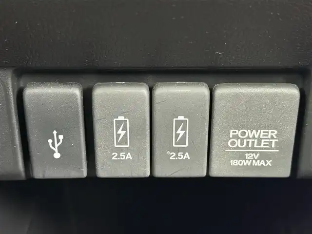 ホンダ Ｎ ＯＮＥ RS 東京都 2018(平30)年 6.8万km サンセットオレンジⅡ 純正ナビ(VXM-175VFi)/【SD/USB/BT/VTR/AUX/CD/DVD/FM/AM/TV/  /ipod】/バックカメラ/ビルトインETＣ/クルーズコントロール/純正ドライブレコーダー/ＴＯＹＯタイヤホワイトレター/CTBA/横滑り防止装置/ハーフレザーシート/パドルシフト/アルミペダル/HIDライト/フォグランプ/プッシュスタート/スマートキー/スペアキー×１