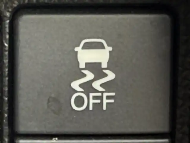 ホンダ Ｎ ＯＮＥ RS 東京都 2018(平30)年 6.8万km サンセットオレンジⅡ 純正ナビ(VXM-175VFi)/【SD/USB/BT/VTR/AUX/CD/DVD/FM/AM/TV/  /ipod】/バックカメラ/ビルトインETＣ/クルーズコントロール/純正ドライブレコーダー/ＴＯＹＯタイヤホワイトレター/CTBA/横滑り防止装置/ハーフレザーシート/パドルシフト/アルミペダル/HIDライト/フォグランプ/プッシュスタート/スマートキー/スペアキー×１