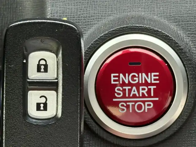 ホンダ Ｎ ＯＮＥ RS 東京都 2018(平30)年 6.8万km サンセットオレンジⅡ 純正ナビ(VXM-175VFi)/【SD/USB/BT/VTR/AUX/CD/DVD/FM/AM/TV/  /ipod】/バックカメラ/ビルトインETＣ/クルーズコントロール/純正ドライブレコーダー/ＴＯＹＯタイヤホワイトレター/CTBA/横滑り防止装置/ハーフレザーシート/パドルシフト/アルミペダル/HIDライト/フォグランプ/プッシュスタート/スマートキー/スペアキー×１