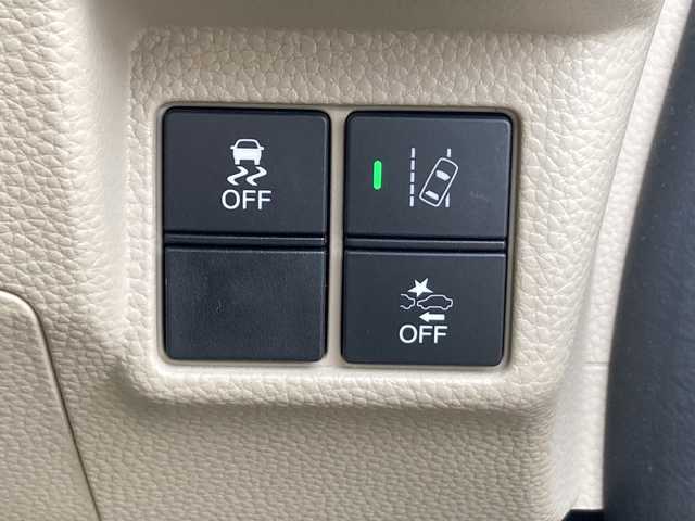 ホンダ Ｎ ＢＯＸ G EX ホンダセンシング 佐賀県 2017(平29)年 2.3万km プレミアムアイボリーP Gathers8インチナビ/バックカメラ/両側パワースライドドア/衝突被害軽減ブレーキ/路線逸脱警報/オートハイビーム機能/アダプティブクルーズコントロール/ドライブレコーダー/ビルトインETC/ステアリングリモコン/プッシュスタート/スマートキー/LEDヘッドライト