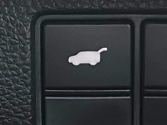 ホンダ ヴェゼル ハイブリッド e:HEV PLaY 茨城県 2022(令4)年 1.8万km ベージュ ホンダセンシング/純正ホンダコネクトナビ/フルセグTV/全方位カメラ/バックカメラ/フロントカメラ/サイドカメラ/純正18インチアルミホイール/純正フロアマット/パノラマルーフ/ハーフレザーシート/LEDヘッドライト/オートライト/パワーリアゲート/ETC2.0/スマートキー