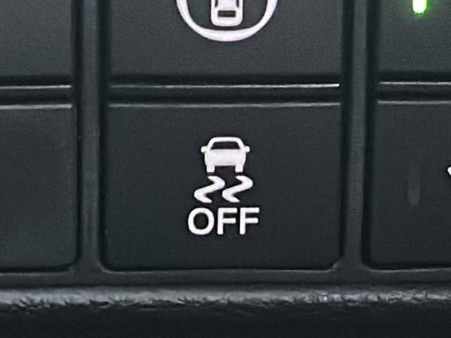 ホンダ ヴェゼル ハイブリッド e:HEV PLaY 茨城県 2022(令4)年 1.8万km ベージュ ホンダセンシング/純正ホンダコネクトナビ/フルセグTV/全方位カメラ/バックカメラ/フロントカメラ/サイドカメラ/純正18インチアルミホイール/純正フロアマット/パノラマルーフ/ハーフレザーシート/LEDヘッドライト/オートライト/パワーリアゲート/ETC2.0/スマートキー