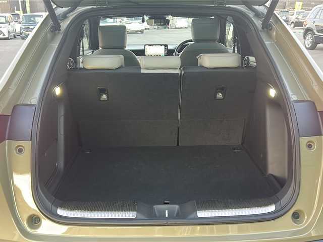 ホンダ ヴェゼル ハイブリッド e:HEV PLaY 茨城県 2022(令4)年 1.8万km ベージュ ホンダセンシング/純正ホンダコネクトナビ/フルセグTV/全方位カメラ/バックカメラ/フロントカメラ/サイドカメラ/純正18インチアルミホイール/純正フロアマット/パノラマルーフ/ハーフレザーシート/LEDヘッドライト/オートライト/パワーリアゲート/ETC2.0/スマートキー