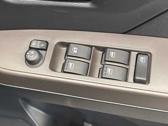 トヨタ ルーミー G 宮崎県 2020(令2)年 3.3万km ライトブルーメタリック 禁煙車/衝突被害軽減ブレーキ/純正9型ナビTV/（NSZT-Y68T/CD/DVD/Bluetooth/FMAM/フルセグTV)/純正ビルトインETC/純正LEDオートライト/純正フロアマット/社外前後ドライブレコーダー/両側電動スライドドア/パノラミックビューモニター/オートマチックハイビーム/クリアランスソナー/オートエアコン/オート電動格納ミラー/ウインカードアミラー/スマートキー/プッシュエンジンスタート/スペアキー/新車時保証書/取扱い説明書