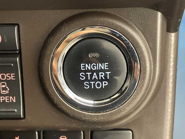 トヨタ ルーミー G 宮崎県 2020(令2)年 3.3万km ライトブルーメタリック 禁煙車/衝突被害軽減ブレーキ/純正9型ナビTV/（NSZT-Y68T/CD/DVD/Bluetooth/FMAM/フルセグTV)/純正ビルトインETC/純正LEDオートライト/純正フロアマット/社外前後ドライブレコーダー/両側電動スライドドア/パノラミックビューモニター/オートマチックハイビーム/クリアランスソナー/オートエアコン/オート電動格納ミラー/ウインカードアミラー/スマートキー/プッシュエンジンスタート/スペアキー/新車時保証書/取扱い説明書