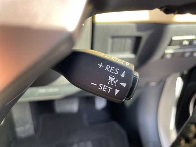 レクサス ＮＸ 200t Iパッケージ 愛知県 2016(平28)年 4.2万km ソニッククォーツ 純正ナビ/全方位カメラ/三眼LEDヘッドライト/本革レザー/レーダークルーズコントロール/シートヒーター/バックカメラ/電動リアゲート/パワーシート/コーナーセンサー/純正アルミホイール/ETC2.0/ブラインドスポットモニター/パドルシフト/ステアリングヒーター/ドライブレコーダー/衝突軽減システム/フルセグ/CD DVD/Bluetooth/ステアリングスイッチ/スマートキー/プッシュスタート