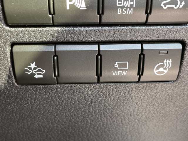 レクサス ＮＸ 200t Iパッケージ 愛知県 2016(平28)年 4.2万km ソニッククォーツ 純正ナビ/全方位カメラ/三眼LEDヘッドライト/本革レザー/レーダークルーズコントロール/シートヒーター/バックカメラ/電動リアゲート/パワーシート/コーナーセンサー/純正アルミホイール/ETC2.0/ブラインドスポットモニター/パドルシフト/ステアリングヒーター/ドライブレコーダー/衝突軽減システム/フルセグ/CD DVD/Bluetooth/ステアリングスイッチ/スマートキー/プッシュスタート