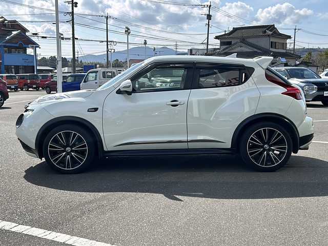 日産 ジューク 15RX タイプV 鹿児島県 2012(平24)年 8.7万km ホワイトパール 社外メモリナビ（NX612）/(CD/DVD/フルセグTV)/バックカメラ/ドライブレコーダー/革調シートカバー/ETC/イモビライザー/プッシュスタート/オートライト/スマートキー/HIDヘッドライト/スペアキー有/保証書/取扱説明書