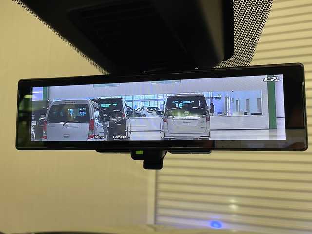 日産 キックス オーテック 熊本県 2021(令3)年 3.8万km ホワイト 禁煙車/AUTECH専用インテリア/・レザーシート/・インストパッド/・インストパッド、センターコンソール/・ブルーレザレットドアトリム/・フロアマット/・ドアバイザー/AUTECH　AWノーマルタイヤ/プロパイロット/エマージェンシーブレーキ/ハンドル支援/側方支援/ふらつき防止/デジタルルームミラー/アラウンドビューモニター/ディーラーナビ(CD.DVD.BT.SD)/フルセグ/ドライブレコーダー/ETC/電動パーキングブレーキ/オートホールド/LEDヘッドライト/プッシュスタート/スマートキーｘ２