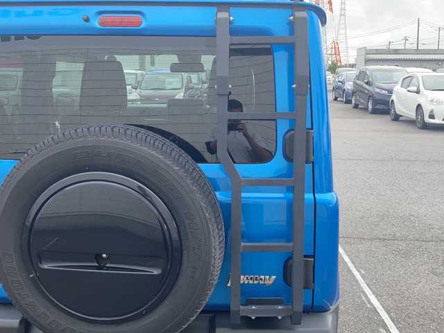 スズキ ジムニー XL 茨城県 2018(平30)年 4.4万km ブリスクブルーM スズキセーフティサポート/ルーフキャリア/リアラダー/背面タイヤ/ダウンヒルアシスト/ETC/純正16inアルミホイール/純正フロアマット/スマートキー/スペアキー/取扱説明書/保証書
