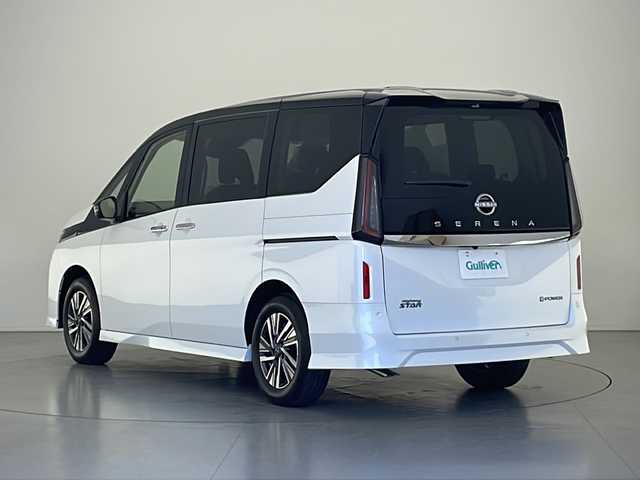 日産 セレナ e－パワー ハイウェイスター V 長野県 2025(令7)年 0.1千km パールⅡ 登録済未使用車/純正メモリナビ/Bluetooth/フルセグTV/全方位カメラ/横滑り防止装置/衝突被害軽減システム/車線維持支援/側方支援/後側方支援/駐車支援/緊急支援/標識検知支援/先行車発進お知らせ/デジタルインナーミラー/ステアリングスイッチ/置くだけ充電/コーナーセンサー/両側パワスラ/純正16インチAW/LEDヘッドライト/スマートキー/スペアキー1本