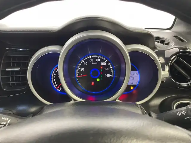 ホンダ Ｎ ＢＯＸ カスタム SSパッケージ 新潟県 2015(平27)年 4.3万km プレミアムベルベットパープル・パール 社外メモリナビ（型式：AVN-G05）/・AM/FM/CD/DVD/Bluetooth/USB/フルセグ/バックモニター/両側パワースライドドア/ベンチシート/キセノンヘッドライト/オートライト/純正フロアマット/純正14インチAW夏タイヤ/ABS/横滑り防止機能/保証書