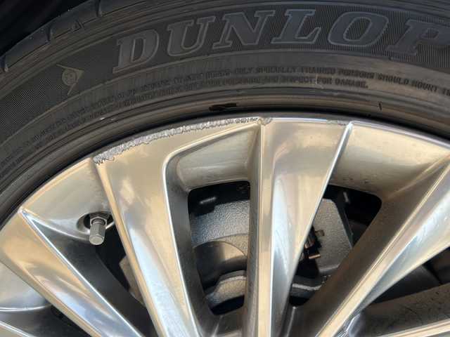 レクサス ＥＳ 300h バージョンL 静岡県 2019(令1)年 2.9万km アイスエクリュマイカメタリック 純正ナビ/・AM/FM/・サウンドライブラリ/・CD/DVD/・SD/・USB/・Bluetooth/・Miracast/・AUX/・フルセグTV/主要装備/・ＥＴＣ２．０/・全方位カメラ/・サンルーフ/・ヘッドアップディスプレイ/・ブラインドスポットモニター/・三眼ＬＥＤヘッドライト/・デジタルインナーミラー/・プリクラッシュセーフティ/・本革シート/・シートヒーター＆ベンチレーション/・ステアリングヒーター/・追従クルコン/・パドルシフト/・オートハイビーム/・ドライブレコーダー/・電動チルト＆テレスコピックステアリング/・サイドカーテンエアバッグ